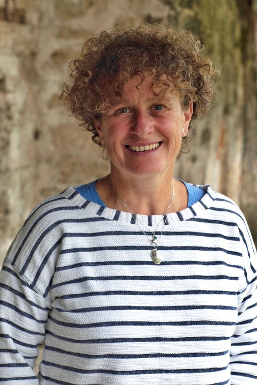 Liz Kessler © Jillian Edelstein - Hannah Hedges.jpg