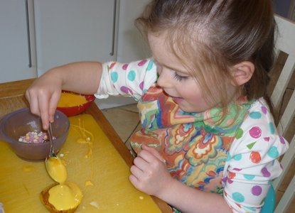 cake decorating