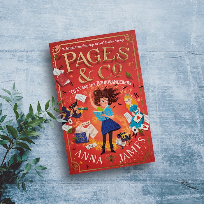 Tilly and the Bookwanderers front cover - Anna James.jpg
