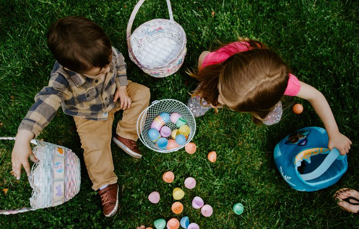 Children sharing Easter eggs
